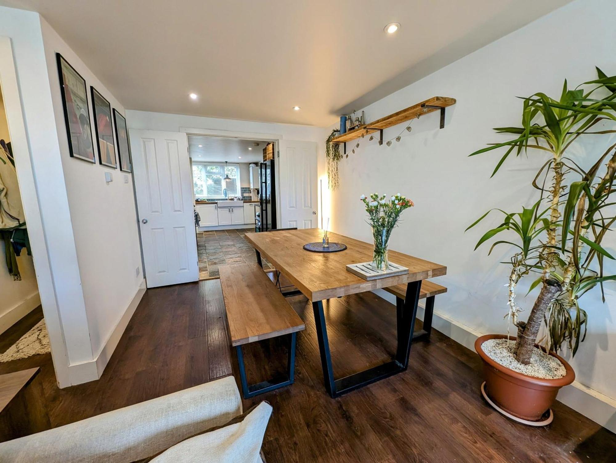 Modern Well Presented Apartment With Garden Лондон Екстер'єр фото